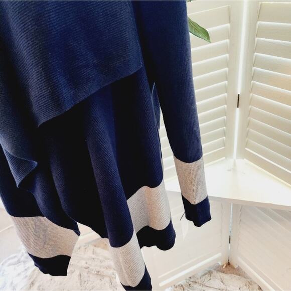 LAUREN RALPH LAUREN COLOR BLOCK SWEATER  BLUE &  GRAY SIZE M - Picture 4 of 9